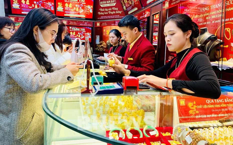 Giá vàng chiều nay (15/10): Nhà đầu tư vàng tranh thủ mua vào