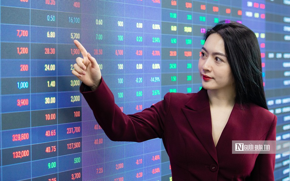 VN-Index nỗ lực hồi phục, chuyên gia mách nước nhóm ngành "gánh sóng" cuối năm