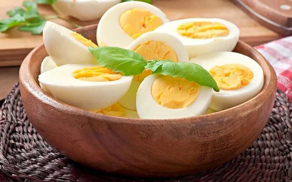 Ăn trứng gà luộc mỗi sáng suốt 1 năm, người phụ nữ 63 tuổi bất ngờ khi đi khám
