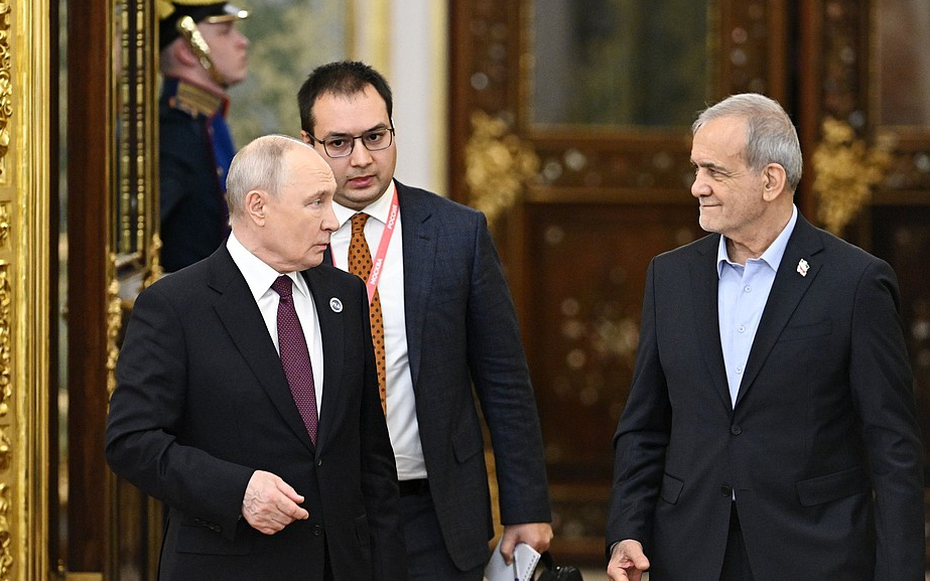 Tổng thống Nga Putin gặp Tổng thống Iran Pezeshkian, khẳng định một điều