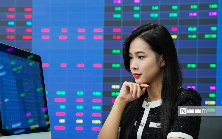 VN-Index sau tuần “rơi tự do”: Cơ hội hồi phục đang trở lại?