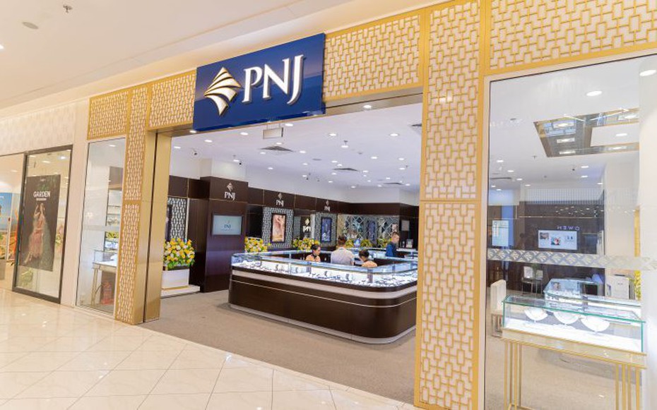 Hai nhóm cổ đông ngoại bán hơn 12 triệu cổ phiếu PNJ, cùng rời danh sách cổ đông lớn