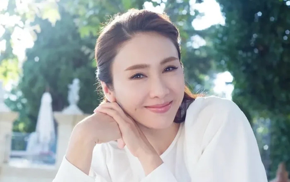 "Đệ nhất mỹ nhân TVB": Giải nghệ sau khi cưới ông trùm khuyết tật hơn 15 tuổi, cuộc sống hiện thế nào?