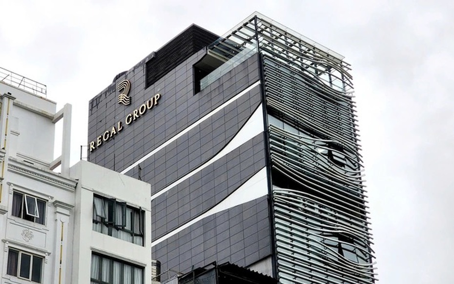 Lãi giảm gần một nửa, thu nhập lãnh đạo Regal Group vẫn tăng gấp 4 lần