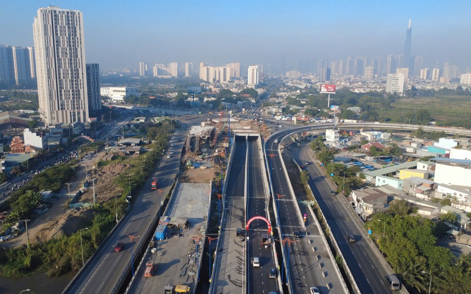 Hầm chui nút giao An Phú chính thức thông xe, ùn tắc giảm khoảng 80%