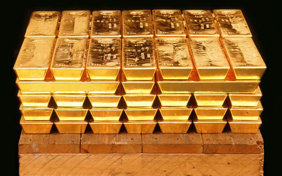 Giá vàng tăng kỷ lục, KSV gánh lỗ cho công ty con