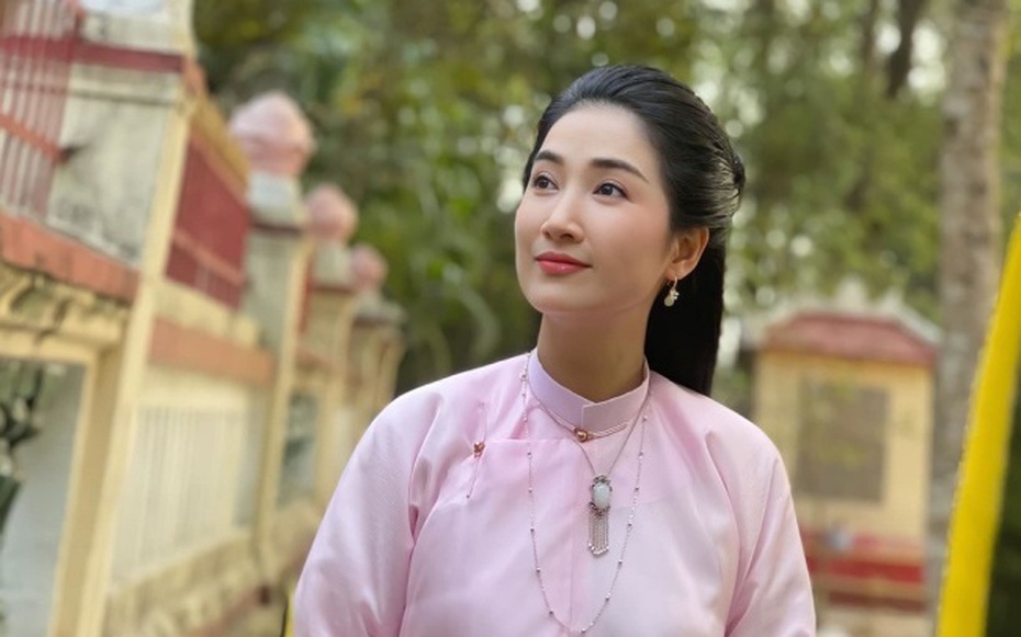 Nữ diễn viên Quỳnh Lam công khai khoảnh khắc tình tứ bên bạn trai kém 9 tuổi