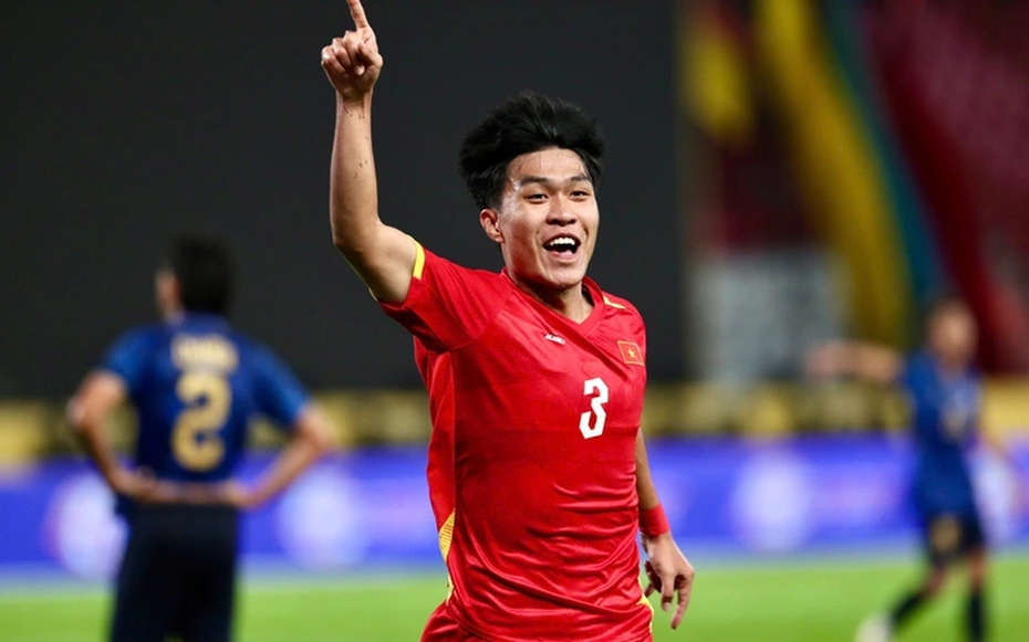 Trung vệ Lý Đức chia tay CLB Công an Hà Nội