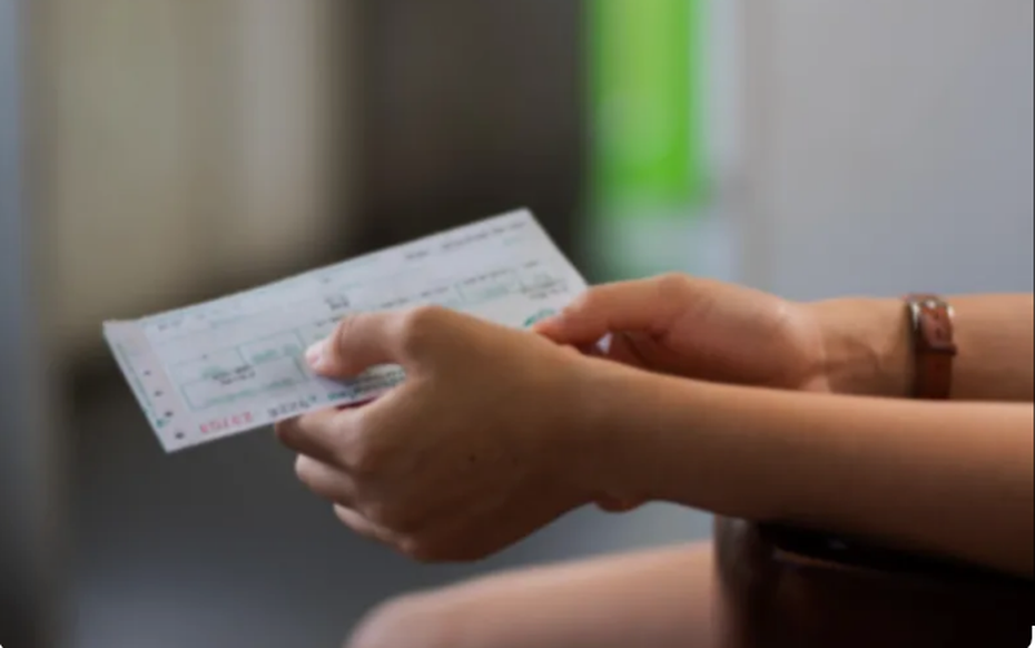 Thưởng Tết không tiền mặt: Món quà bất ngờ khiến nhân viên rưng rưng