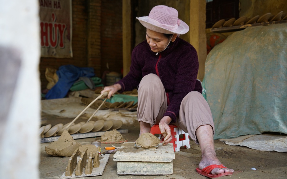 Lặng lẽ nặn ông Công, ông Táo để Tết không phai trong ký ức