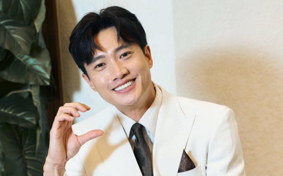 "Quý ông độc thân đắt giá bậc nhất showbiz": Đã chốt ngày đặc biệt với Ngọc Trinh