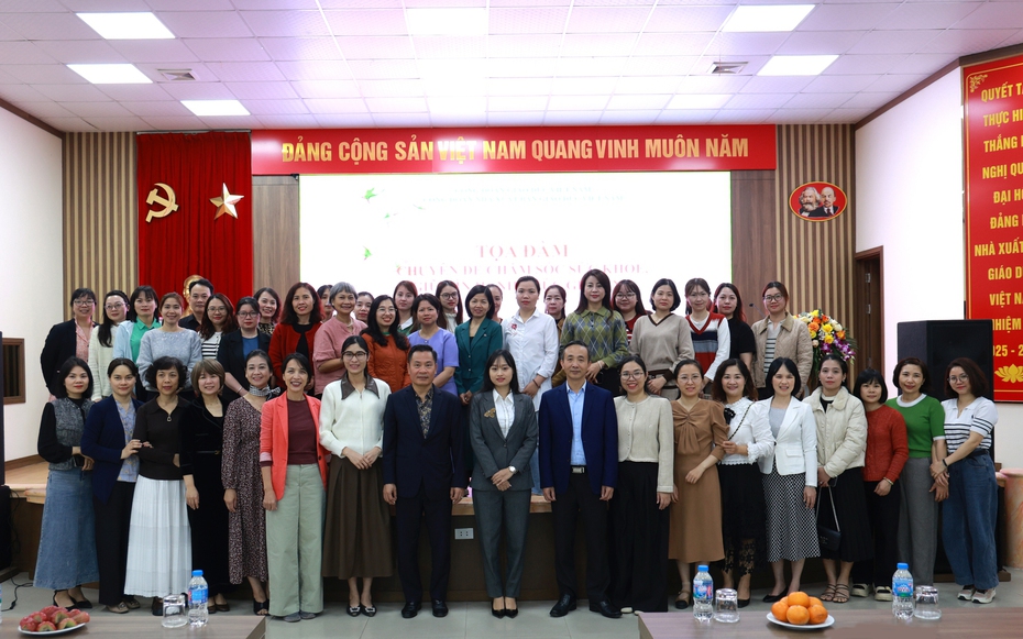 Công đoàn Nhà xuất bản Giáo dục Việt Nam tổ chức Tọa đàm chuyên đề “Chăm sóc sức khỏe – Giữ gìn hạnh phúc gia đình”