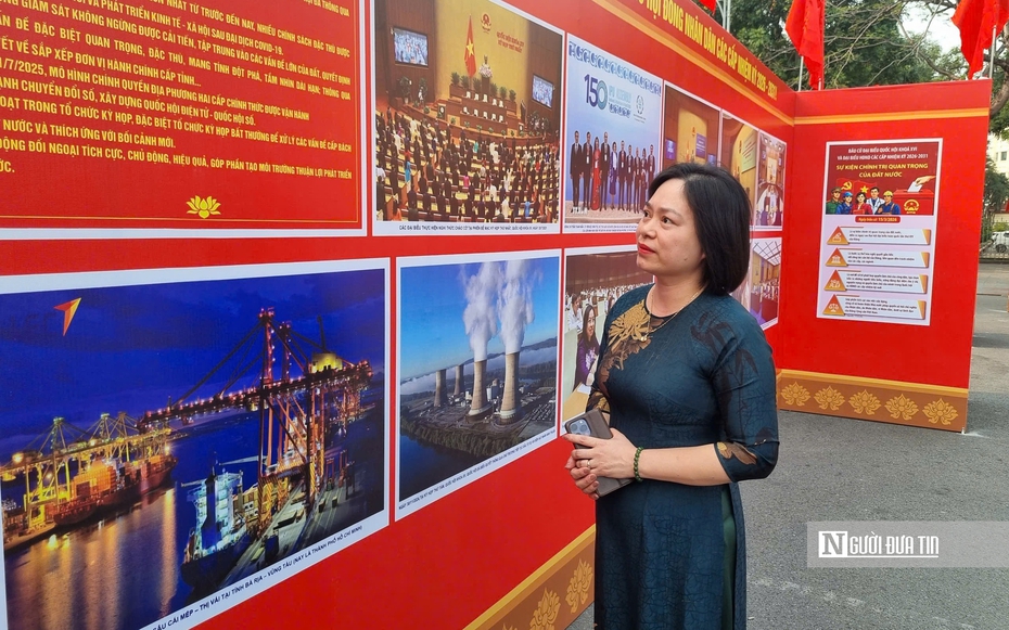 Khai mạc triển lãm ảnh với chủ đề "Quốc hội Việt Nam, HĐND thành phố Hải Phòng qua các kỳ bầu cử".