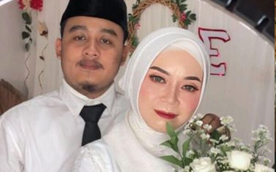 Chàng trai 26 tuổi lấy vợ U50, biểu cảm trong đám cưới gây bất ngờ