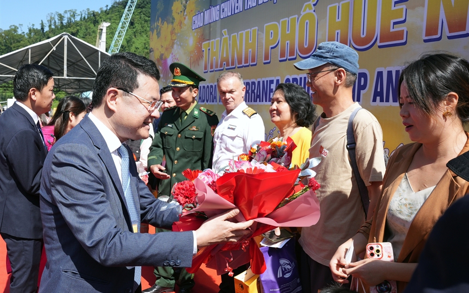 Huế đón sóng "vàng" từ du lịch tàu biển quốc tế (kỳ 1): Mở rộng dư địa tăng trưởng du lịch cao cấp