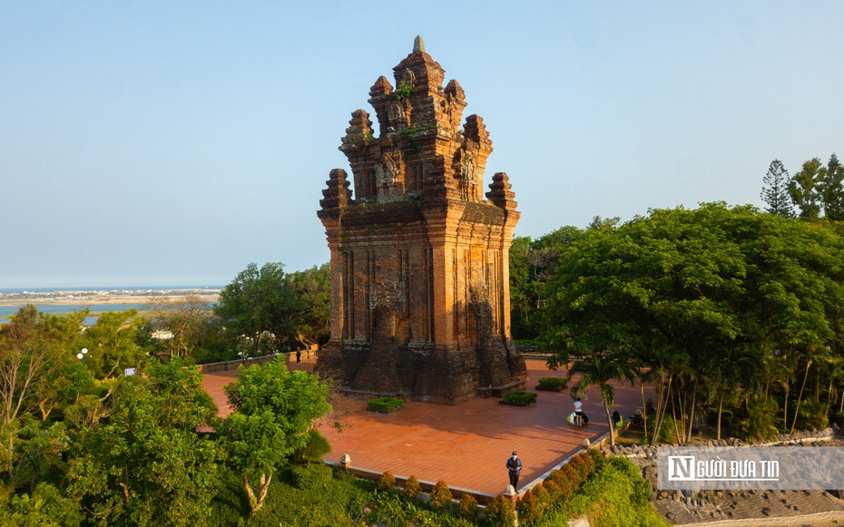 Bảo quản, tu bổ, phục hồi tháp Chăm hàng trăm năm tuổi tại Đắk Lắk