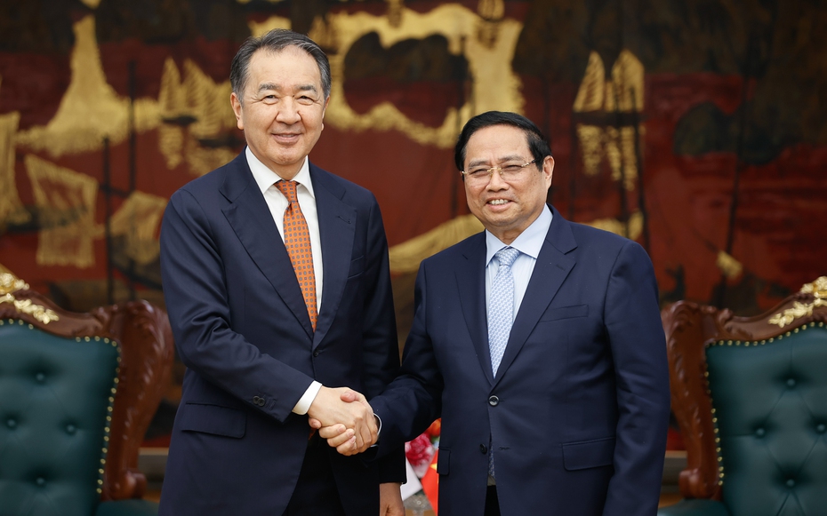 Thủ tướng Phạm Minh Chính tiếp Chủ tịch Hội đồng Ủy ban Kinh tế Á - Âu