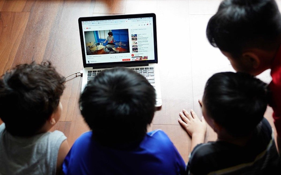 Bảo vệ, thúc đẩy trẻ em phát triển lành mạnh, tích cực trên môi trường mạng