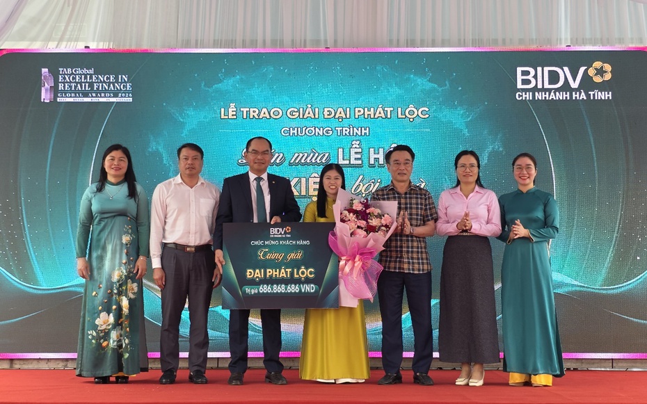 Khách hàng may mắn "đón lộc" hơn 686 triệu đồng từ BIDV