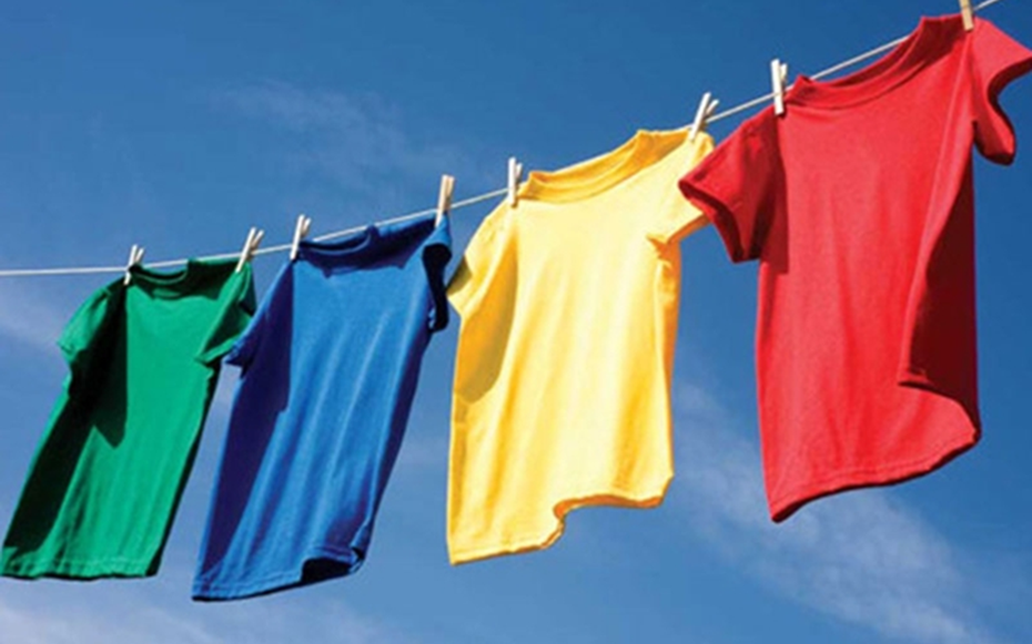 Vì sao người xưa nhắc con cháu không phơi quần áo qua đêm?