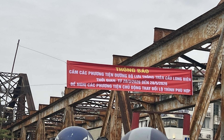 Hà Nội tạm cấm xe đi qua cầu Long Biên trong 2 tháng để sửa chữa