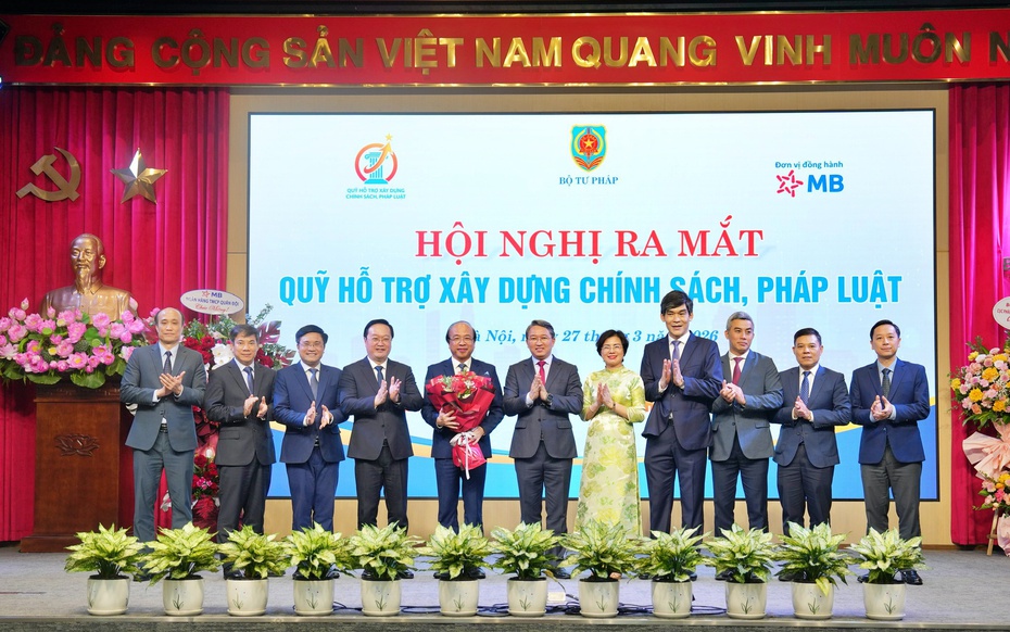 Ra mắt Quỹ hỗ trợ xây dựng chính sách, pháp luật