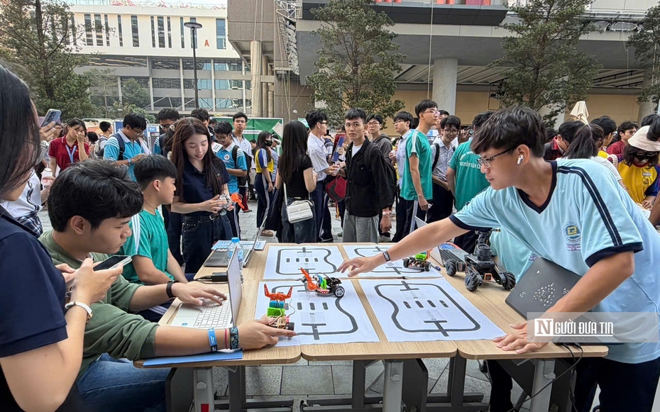 Thị trường việc làm đổi nhịp: Đại học tăng tốc “bắt tay” doanh nghiệp, sinh viên định hướng nghề từ sớm