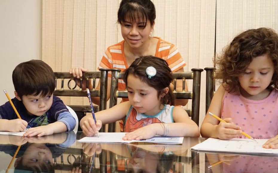 Chung tay để tiếng Việt đồng hành cùng kiều bào