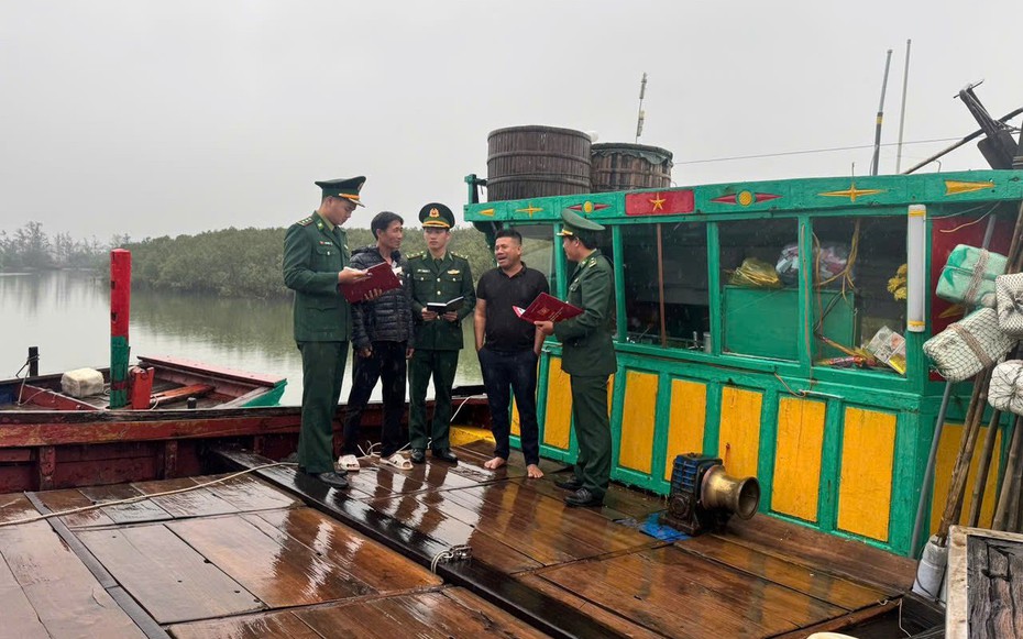 Ngư dân Hà Tĩnh sắp xếp lịch biển, sớm trở về bờ tham gia ngày hội bầu cử