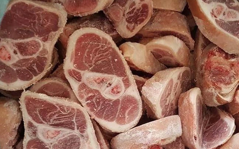 Thịt lợn để trong tủ lạnh theo kiểu này cực gây hại, chuyên gia chỉ 5 điểm cần phải vứt ngay