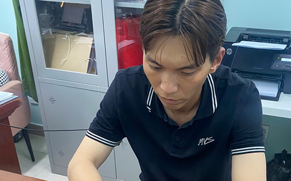 Vào nhà bạn gái, “tiện tay” cuỗm Rolex 274 triệu đồng, nam thanh niên bị bắt tạm giam