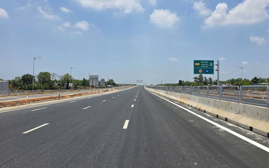 Cao tốc Biên Hòa – Vũng Tàu “chạy nước rút” trước ngày thông xe