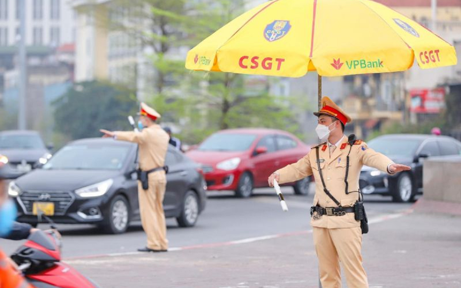 Hà Nội phân luồng giao thông phục vụ nhu cầu đi lại trong dịp 30/4 và 1/5