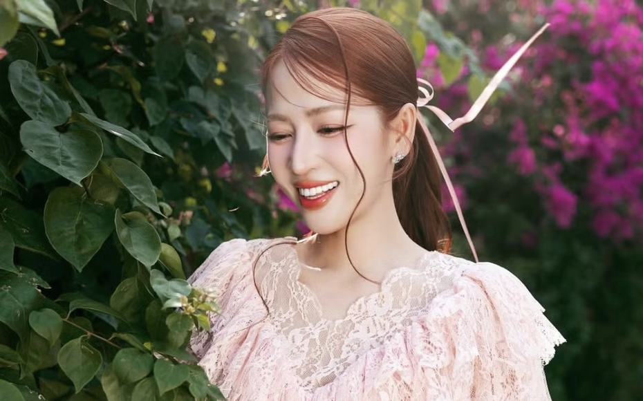 Diễn viên Puka khoe nhan sắc "gái một con"