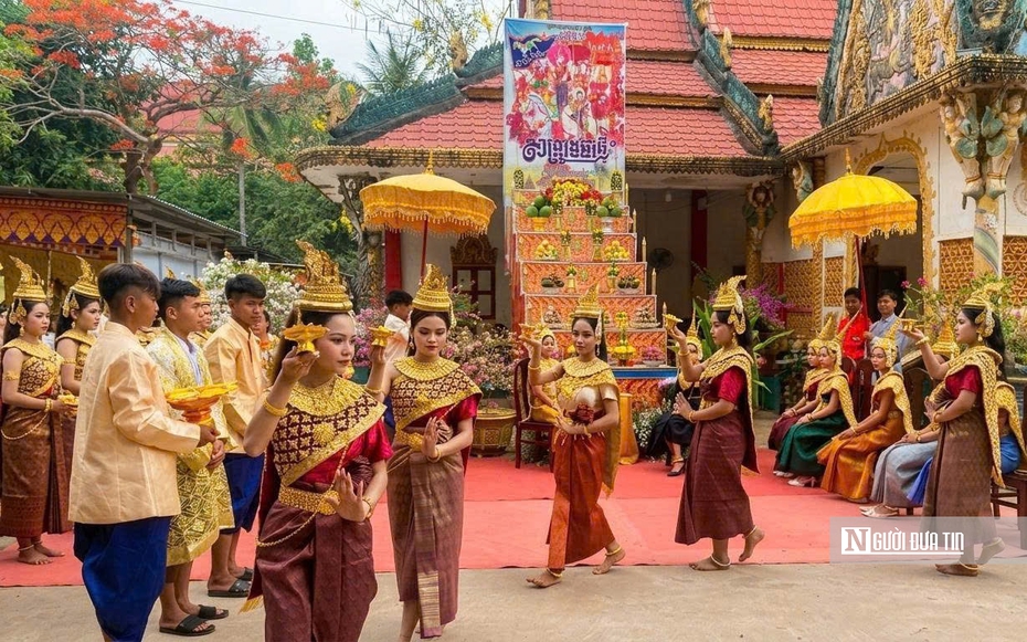 Rộn ràng Tết Chol Chnam Thmay: Phum sóc Khmer “bừng sắc” đón năm mới