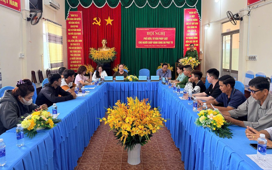 Mở lối tái hòa nhập cho người chấp hành xong án phạt tù