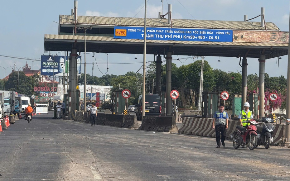 Tháo dỡ trạm thu phí “án ngữ” trên QL51, trả lại mặt đường thông thoáng cho cửa ngõ Đồng Nai