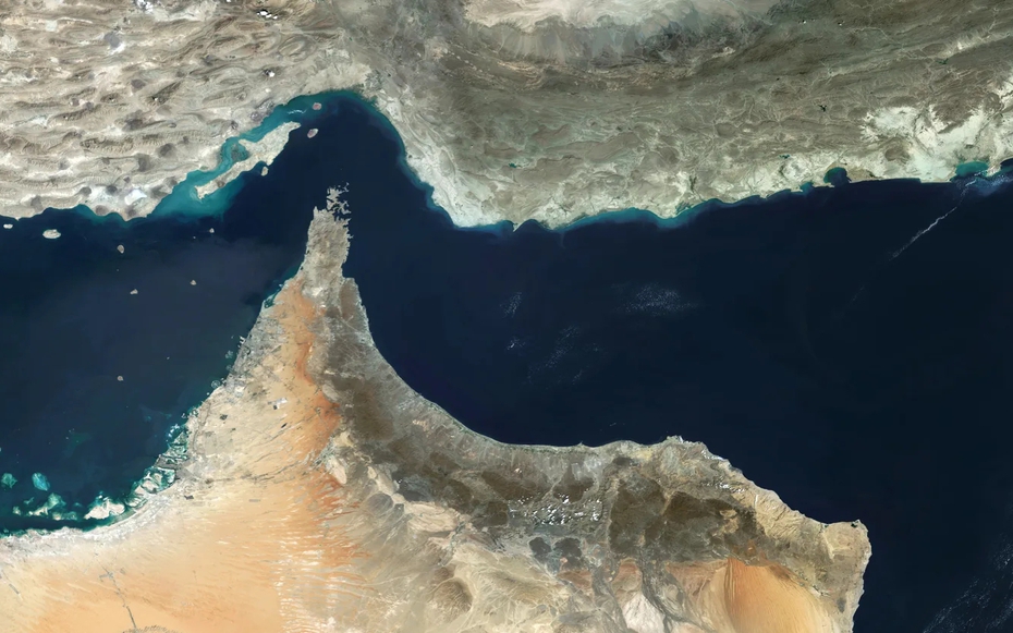 Giá dầu giảm trong bối cảnh đang thảo luận về thỏa thuận ngừng bắn giữa Mỹ và Iran