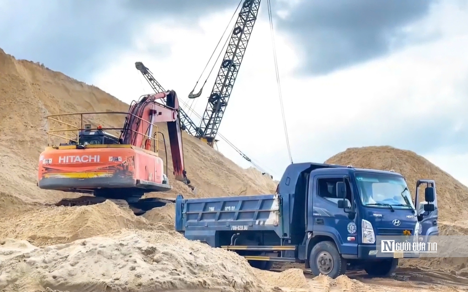 Giá vật liệu xây dựng “leo thang”, áp lực lan từ dân dụng đến đầu tư công