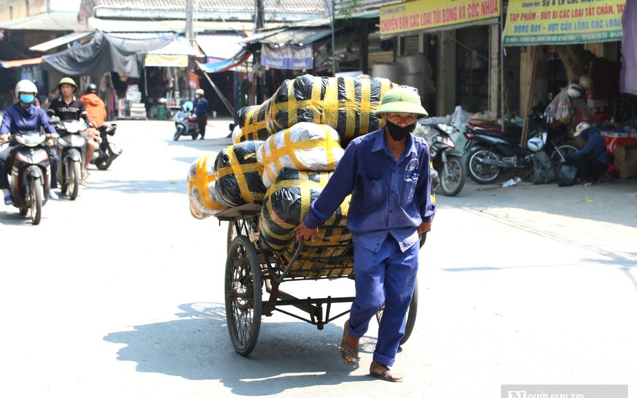 Oằn mình mưu sinh giữa "chảo lửa"