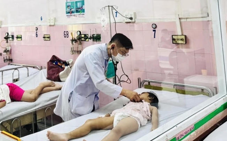 Vụ hơn 100 học sinh ngộ độc thực phẩm ở Tp.HCM: Tìm ra "thủ phạm" gây bệnh