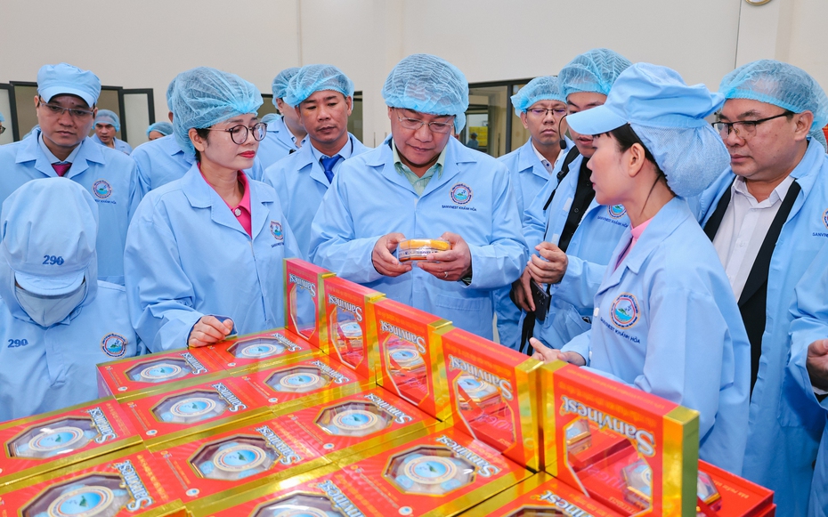 Đoàn Đại biểu cấp cao Viêng Chăn tham quan nhà máy yến sào SANVINEST Khánh Hòa