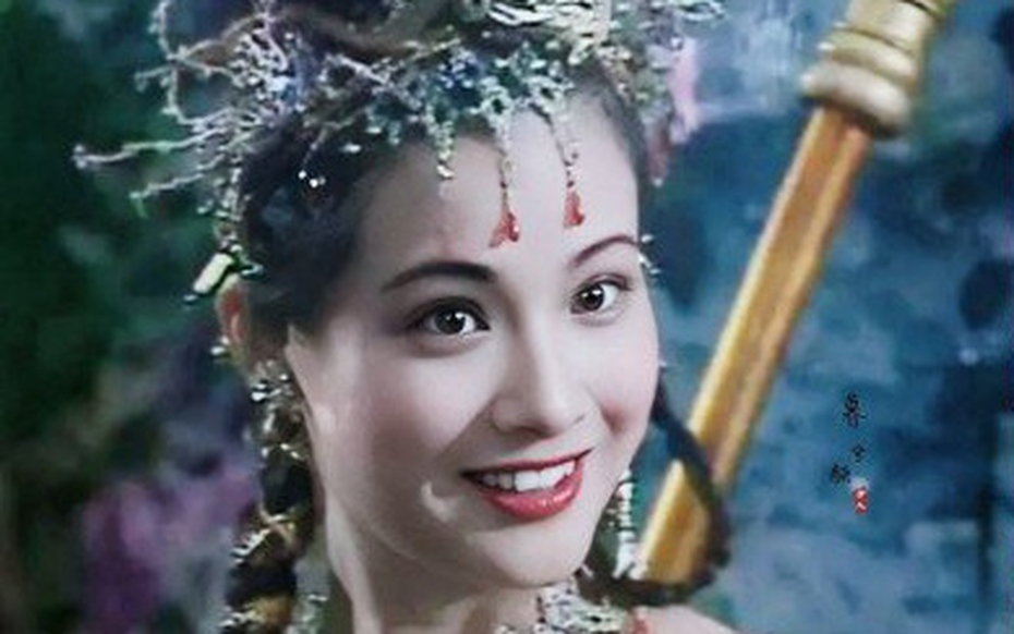 Cuộc sống giàu có và xa hoa của "yêu tinh xinh đẹp bậc nhất Tây du ký"