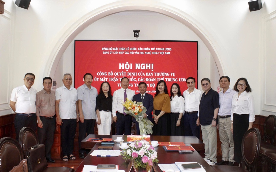 Ông Đỗ Hồng Quân làm Bí thư Đảng ủy Liên hiệp các Hội VHNT Việt Nam