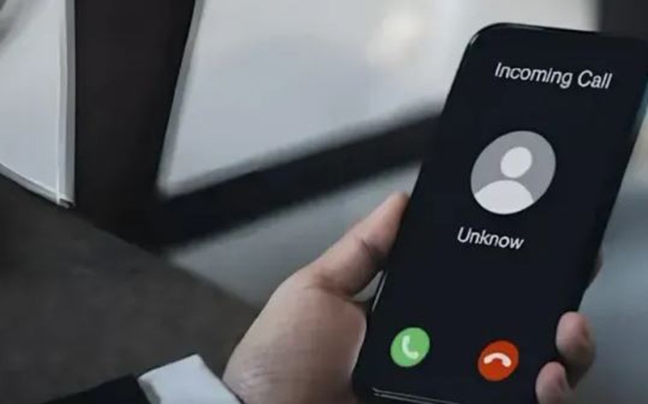 Một người dân "mất trắng" hơn 100 tỷ đồng sau khi tham gia cuộc họp trực tuyến