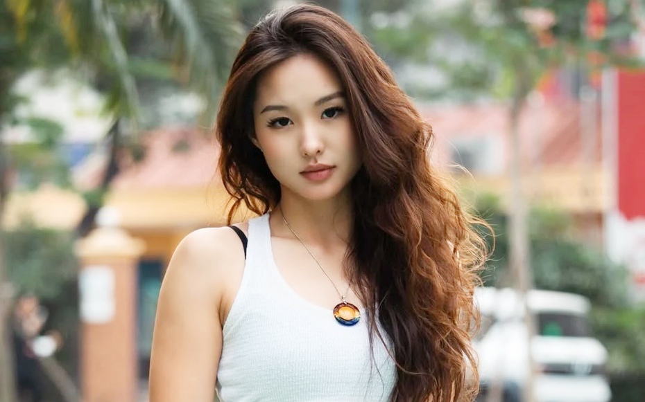 Con gái cựu Hoa khôi bóng chuyền Kim Huệ: Tuổi 18 cao gần 1m70, nhan sắc nổi bật như hoa hậu