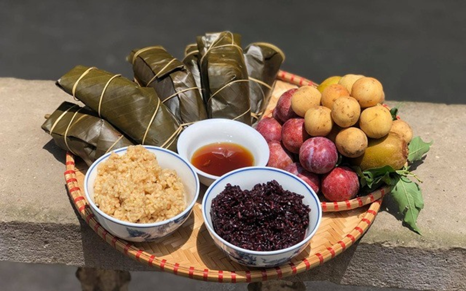 Vì sao cơm rượu nếp là món ăn không thể thiếu ngày Tết Đoan Ngọ?