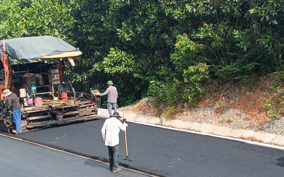 Những ngày "vàng" trên công trường quốc lộ gần 1.800 tỷ đồng