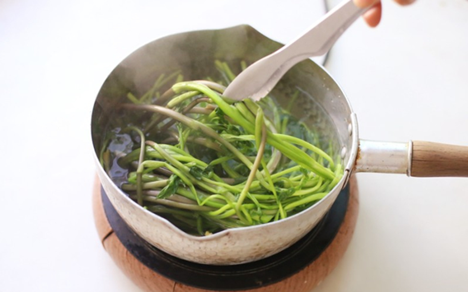 2 loại rau quen thuộc dễ là "ổ ký sinh trùng" ẩn náu, nhất cái số 1 rất quen thuộc