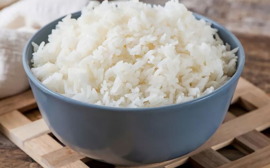 Bỏ ăn cơm suốt nửa năm, người đàn ông sốc nặng khi nhận "tin dữ"